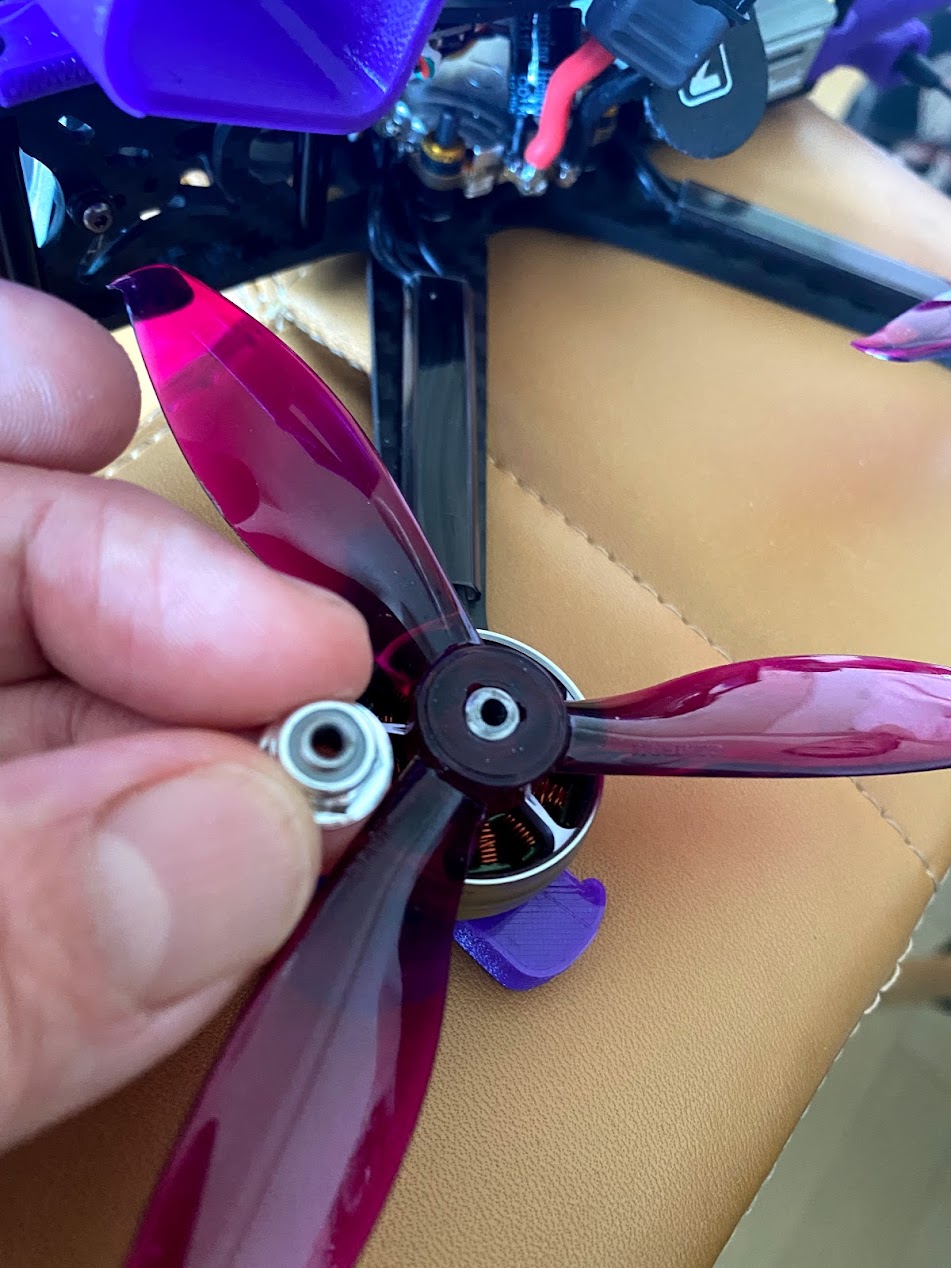 モーターシャフトがちぎれる